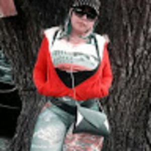 Meet your Posher, Bobbie